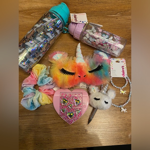 Claire’s Unicorn 7 Piece Bundle- Makeup Jewelry Hair Water Bottle